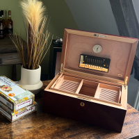 Adorini Santiago Grande Deluxe Cigar Humidor - 150 Cigar Capacity (AD058)