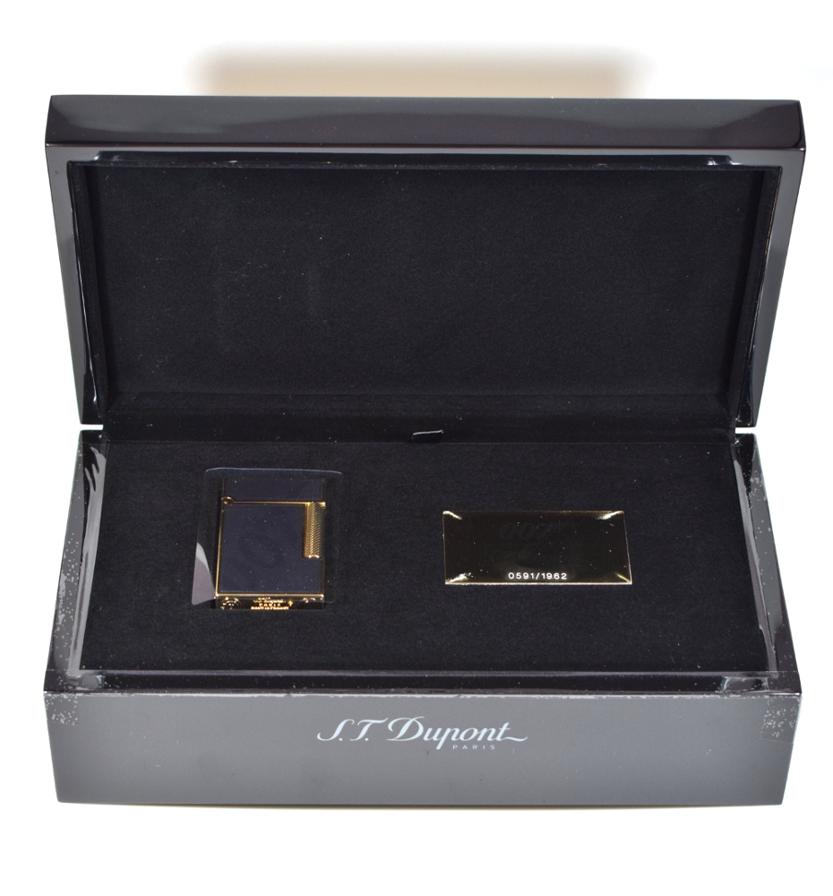 ST Dupont Limited Edition - Ligne 2 - James Bond - Black & Yellow Gold ...