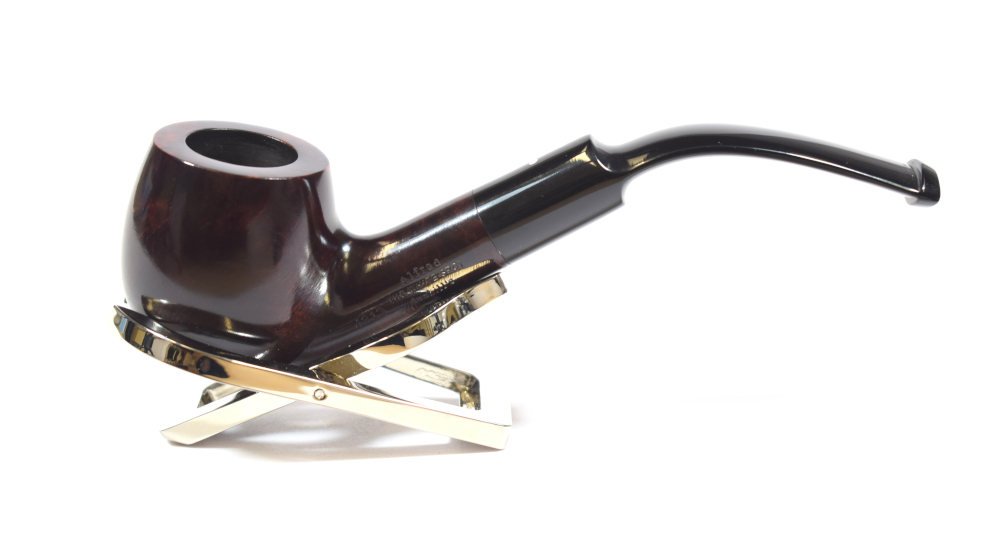 Alfred Dunhill - The White Spot Bruyere 4213 Group 4 Bent Apple Fishtail Pipe (DUN390)