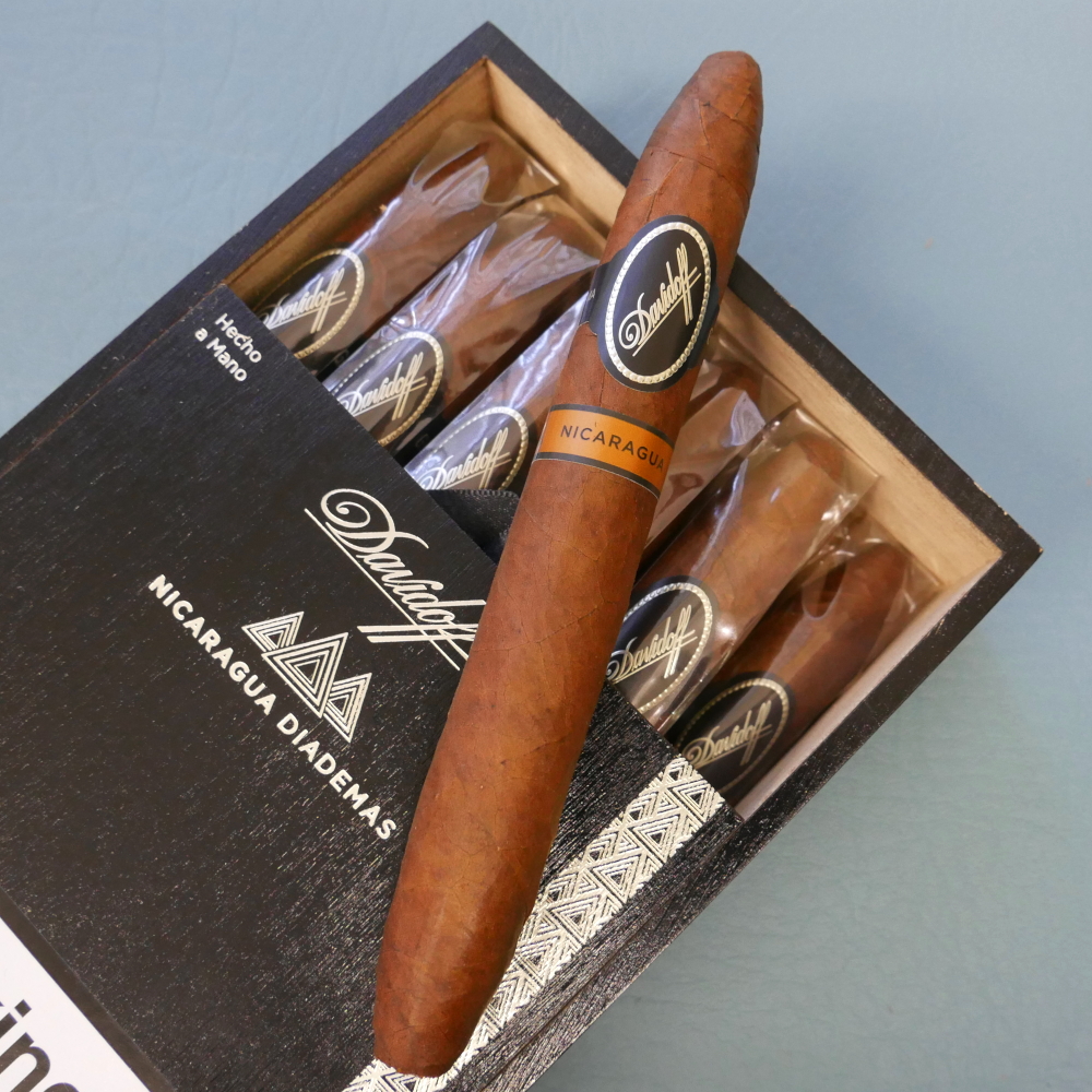 Davidoff Nicaragua Diadema Cigar - 1 Single