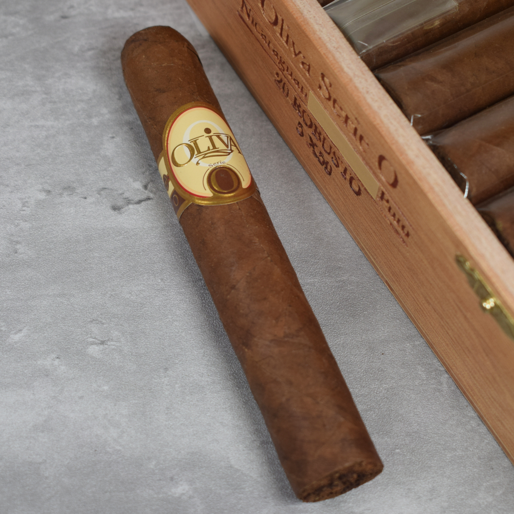 Oliva Serie O Robusto Cigar - 1 Single