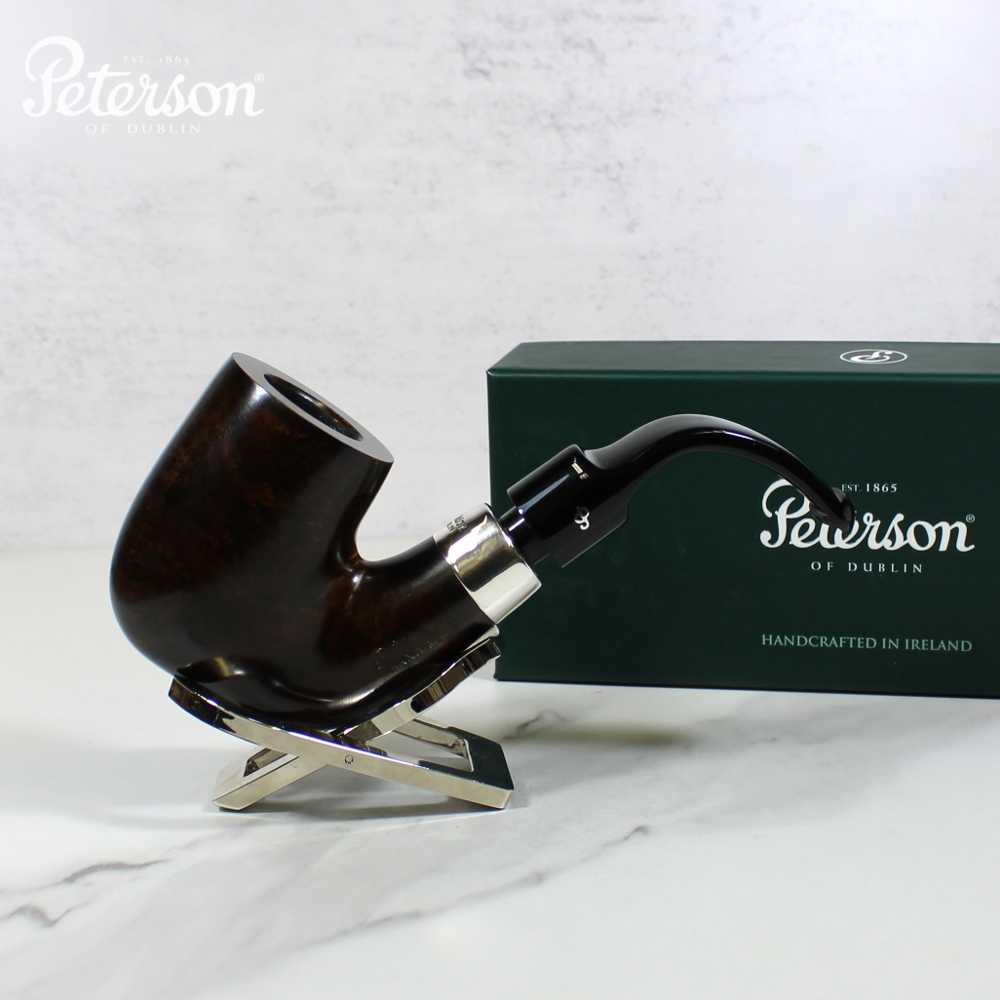 Peterson Pub Smooth Oak Silver Mounted Bent P Lip Pipe (PE1967)