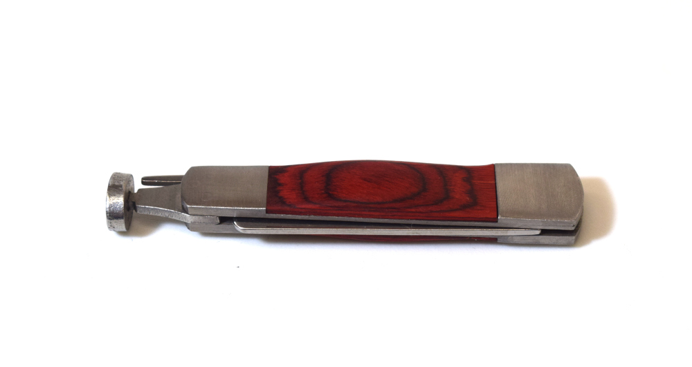 Chacom DeLuxe Pipe Tool - Red Wood and Metal