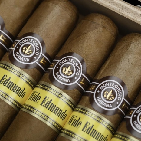 Montecristo Wide Edmundo Cigar - Box of 10