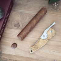 Les Fines Lames Le Petit Classic - The Cigar Pocket Knife - Acacia Burl