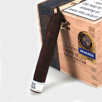 Drew Estate Liga Privada Unico Papas Fritas Cigar - Box of 25