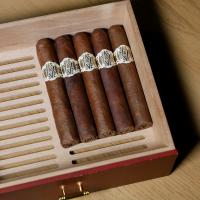 FLASH SALE - 4 + 1 AVO Heritage Robusto ND Cello Cigar - 5 Cigars