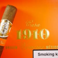 Casa 1910 Revolutionary Edition Cuchillo Parado Robusto Cigar - Box of 10