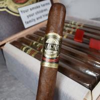 Casa Magna Colorado Corona Cigar - 1 Single (End of Line)