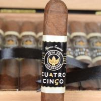 Joya de Nicaragua Cuatro Cinco Petit Corona Cigar - 1 Single