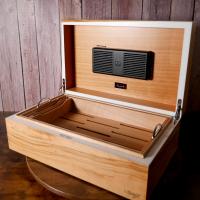 Davidoff Ambassador Humidor - Olive Tree - Limited Edition