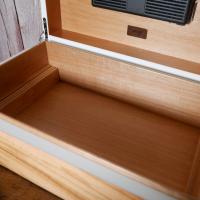 Davidoff Ambassador Humidor - Olive Wood - 80 Cigar Capacity