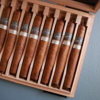 Drew Estate Liga Privada 10 Seleccion De Mercado Toro Cigar - Box of 10