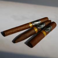 Davidoff Puro Dominicano Range Cigar Sampler - 3 Cigars