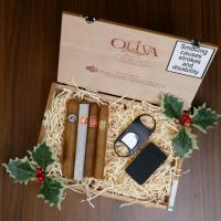 Havana Holidays Christmas Gift Box Sampler - 4 Cigars and Accessories