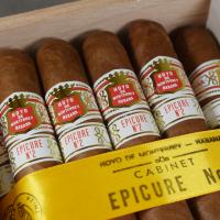 Hoyo de Monterrey Epicure No. 2 Cigar - Cabinet of 25