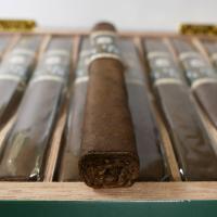 Joya de Nicaragua Cinco De Cinco Corona Extra Cigar - Box of 10