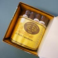 Jose L Piedra Petit Cazadores Cigar - Bundle of 25