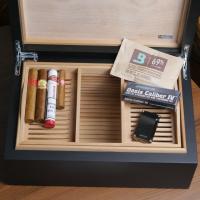 Luxury Compendium Sampler - 4 Cigars, Humidor and Accessories