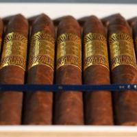 Meerapfel Meir Master Blend Limited Edition Pyramid Cigar - Box of 25