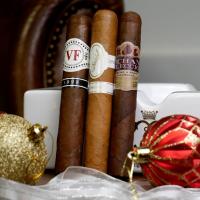 New World Christmas Gift Box Sampler - 3 Cigars