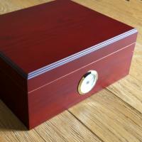 Sikarlan Cherry Finish Humidor with Front Dial - 30 Cigar Capacity