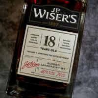 J.P. Wisers 18 Year Old Blended Canadian Whisky - 40% 70cl