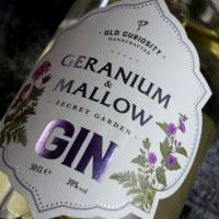 Old Curiosity Geranium and Mallow Gin - 50cl 46%