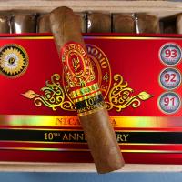 Perdomo 10th Anniversary Nicaragua SG Robusto Cigar - Box of 25