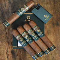 Plasencia Alma Fuerte Colorado Claro Robustus II Sampler - 5 Cigars & Accessory