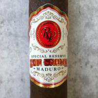 Rocky Patel SG Maduro Sixty Cigar - Box of 20