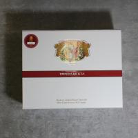 Romeo y Julieta Short Churchill Tubed Cigar & Hine Miniature Gift Box