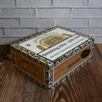 Empty Arturo Fuente Rothschilds Box