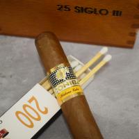 Cohiba Siglo III Cigar - Pack of 5 (2017)