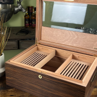 SLIGHT SECONDS Adorini Vittoria Wenge Deluxe Humidor with Cigar Heaven - 520 Cigar Capacity (AD047)