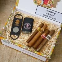 Cuban Beginners Gift Sampler - 4 Cigars & Accessories