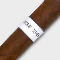 Cavalier Geneve Green Jacket 2025 Limited Edition Bonus 11th Churchill Cigar - 1 Single
