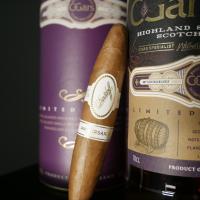 The Perfect Match - C.Gars Orchant Seleccion Cigar Malt Whisky + Davidoff Aniversario Short Perfecto Pairing Sampler