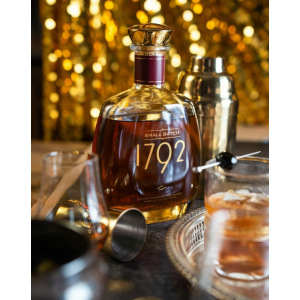 1792 Small Batch Kentucky Straight Bourbon Whiskey - 75cl 46.85%