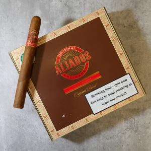 Oliva Aliados Original Churchill Cigar - Box of 20
