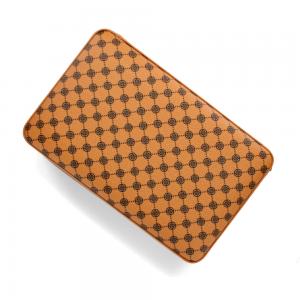 Cigarism Cedar Lined Travel Cigar Humidor with Cutter & Lighter - 4 Cigar Capacity - Brown Patterned
