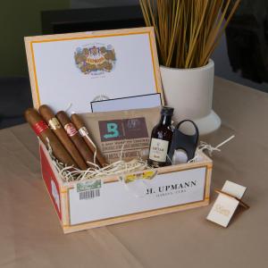 The Charming Cuban Collection Gift Box Sampler - 4 Cigars, Miniature & Acessories