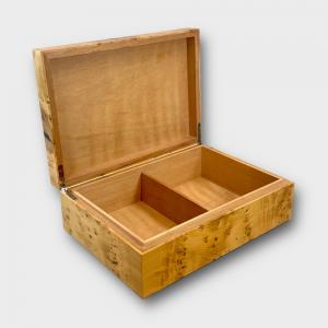 Jonathon Vaiksaar Natural Small Regular Humidor - Yew - 70 Cigar Capacity