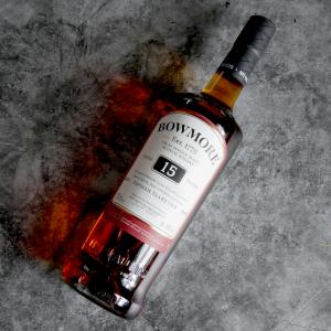 COSMETIC DEFECT - Bowmore 15 Year Old - 70cl 43%