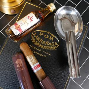 Por Larranaga 47 Cigar Gift Box - 1 Cigar, Miniature & Accessory