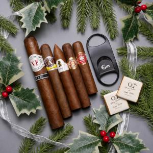Winter Warmers Christmas Gift Box Sampler - 5 Cigars and Cutter