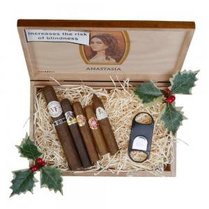Winter Warmers Christmas Gift Box Sampler - 5 Cigars and Cutter