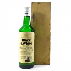 Black & White 1970s Buchanans Whisky In Wooden Presentation Box - 75cl 40%