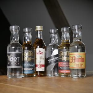 FLASH SALE - A Mix of Minis 6x5cl Sampler