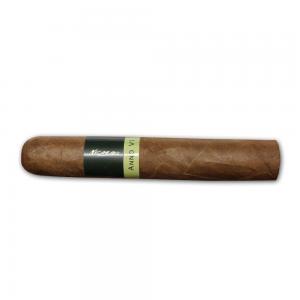 DH Boutique Nicarao Clasico Anno VI Robusto Cigar - 1 Single (End of Line)